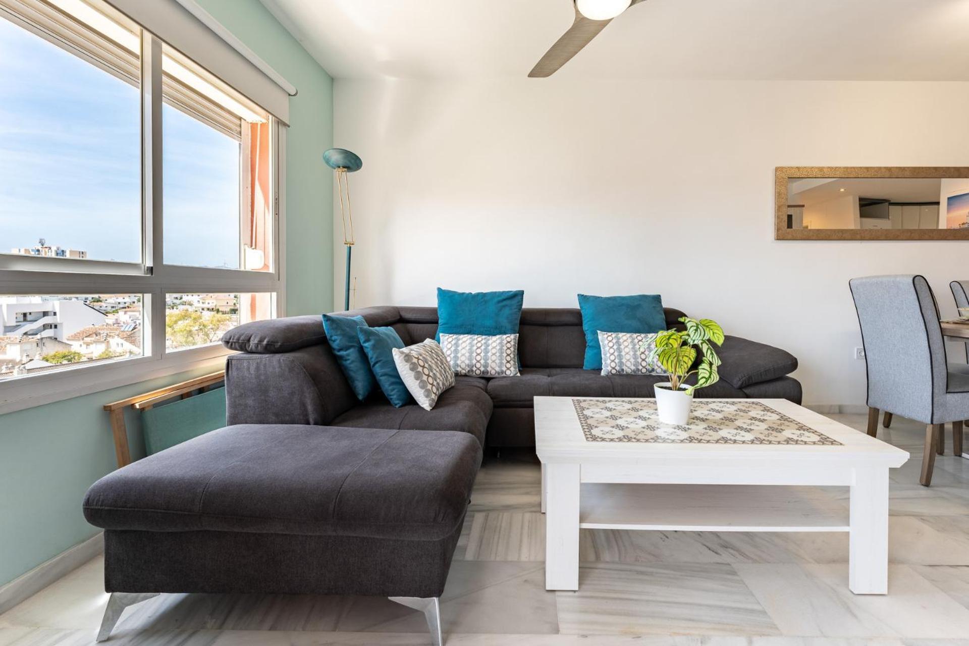 Malagasuite Coastal Paradise Fuengirola Exterior photo