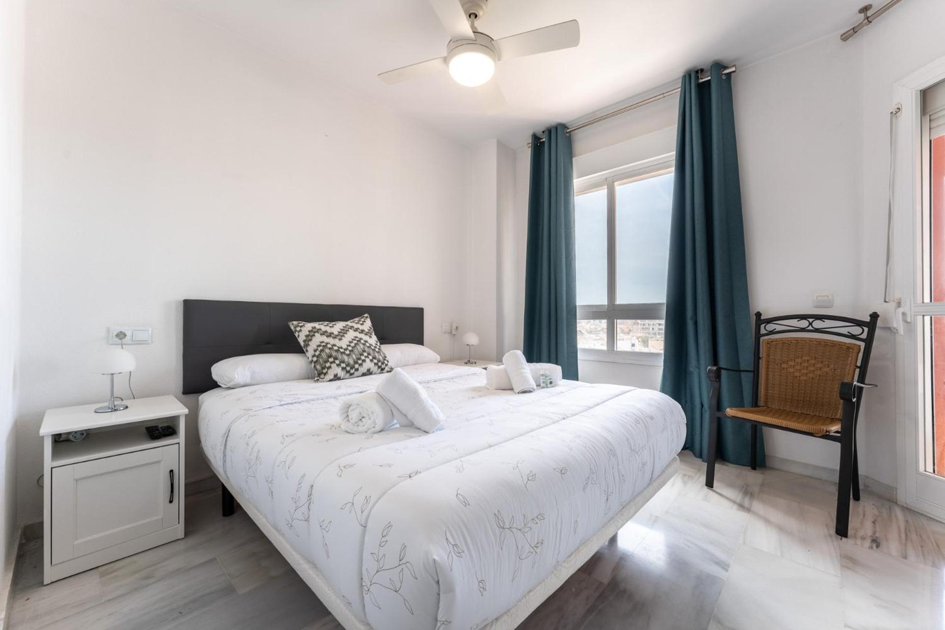 Malagasuite Coastal Paradise Fuengirola Exterior photo